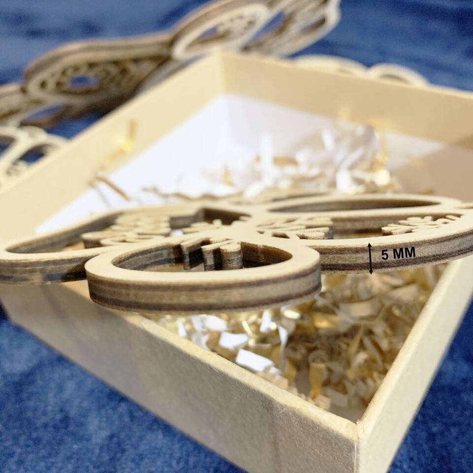 Personalized! Your Dog's Name On A Custom Dog Or Cat Paw Christmas Ornament, Gift For Pet Lovers