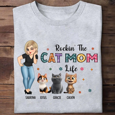 Rockin' The Cat Mom Life - Personalized T-Shirt, Gift For Cat Mom